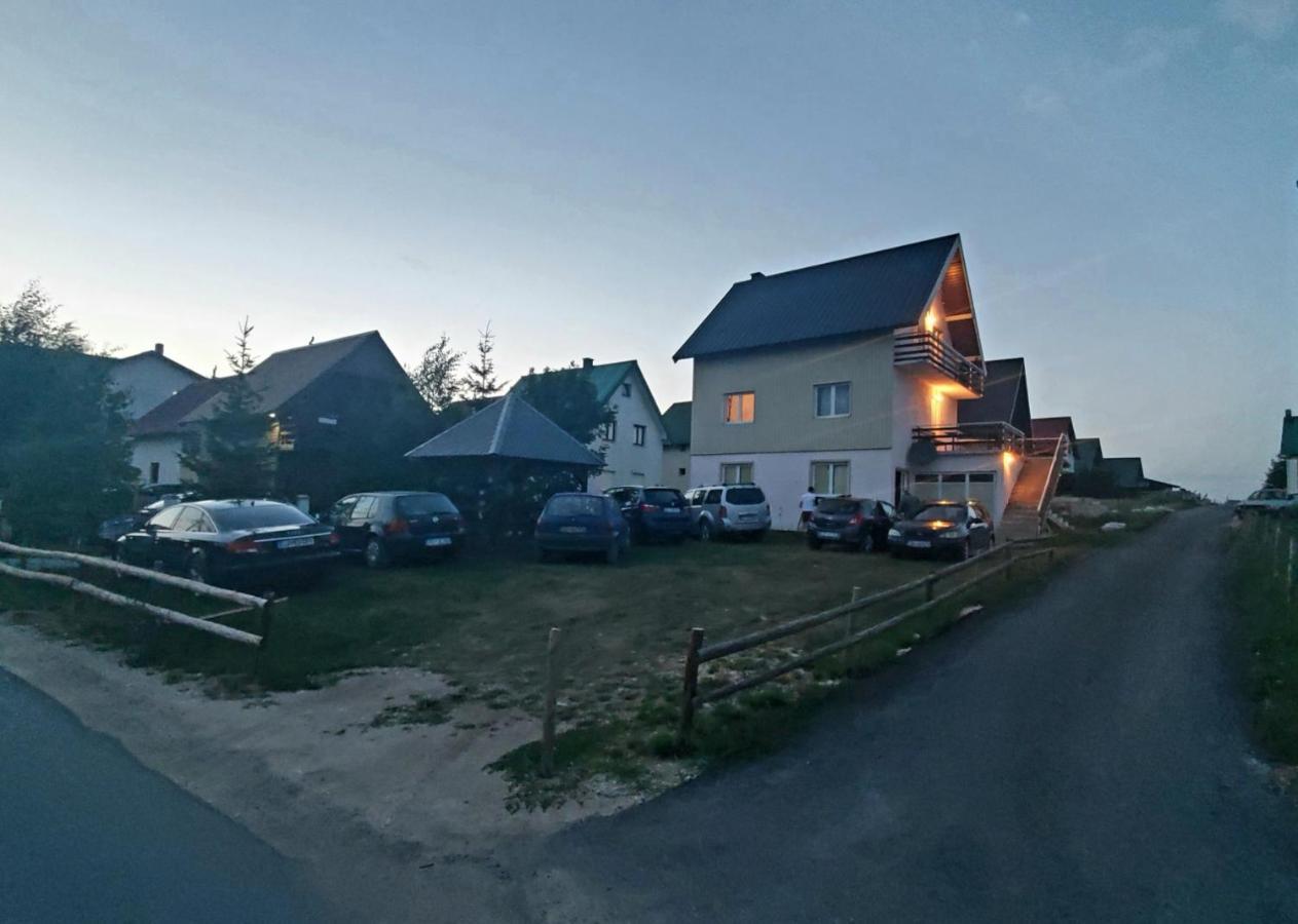 Apartman Mijatovic Žabljak Esterno foto